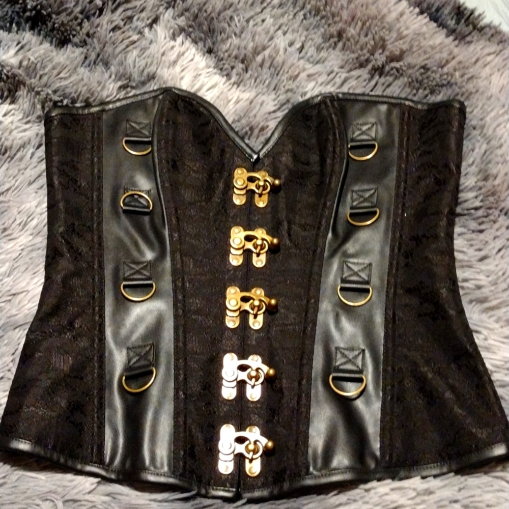 Charmian spiral boned corset